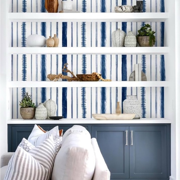 NWT Navy & white Peel & Stick Wallpaper striped - 17.7inch x 78.7inch - Picture 4 of 7